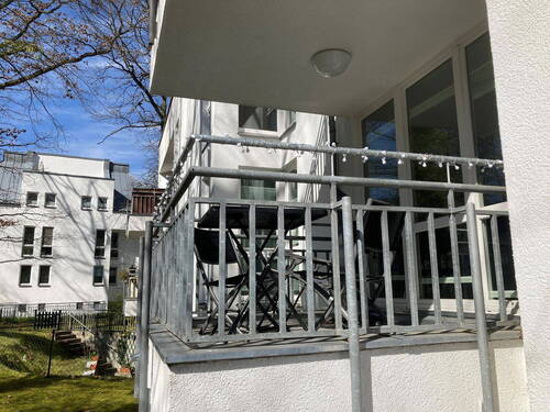Balkon-Außenaufnahme 2 - 
