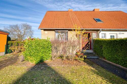 Bild 2 - 3 Zimmer Doppelhaushälfte zum Kaufen in Berlin / Biesdorf Nord