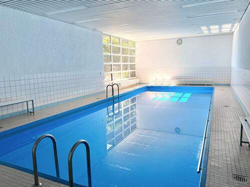 Schwimmbad - 3 Zimmer Etagenwohnung zum Kaufen in Hannover