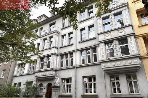 Vorderansicht - Altbau-Charme am Stephansplatz - 268.000,00&nbsp;EUR Kaufpreis, ca.&nbsp; 83,00&nbsp;m&sup2;&nbsp;Wohnfl&auml;che