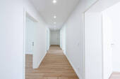 Flur - Etagenwohnung mit 98,40 m&sup2; in Berlin zum Kaufen