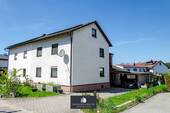 Titelbild - Charmante Doppelhaushälfte mit Garten und Carport in ruhiger Lage von Schnaittenbach