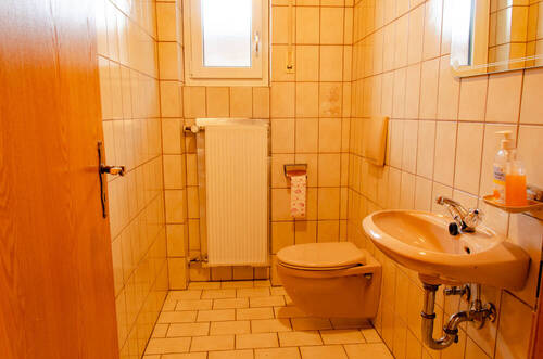 separate Toilette EG - 