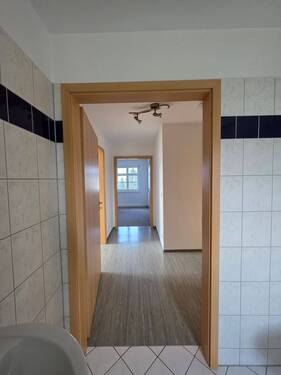 Flur - Etagenwohnung mit 53,60 m² in Hartmannsdorf zum Kaufen
