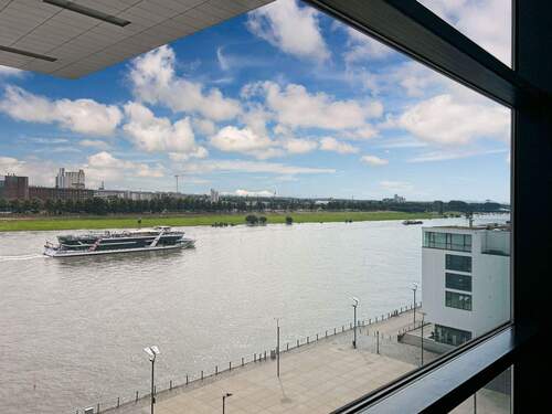 Signature_Cologne Kranhaus Süd_Germany_Centre 2750 - Büro zur Miete in Köln