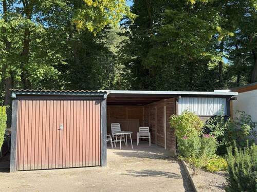 Garage und Gartengerätehaus - 