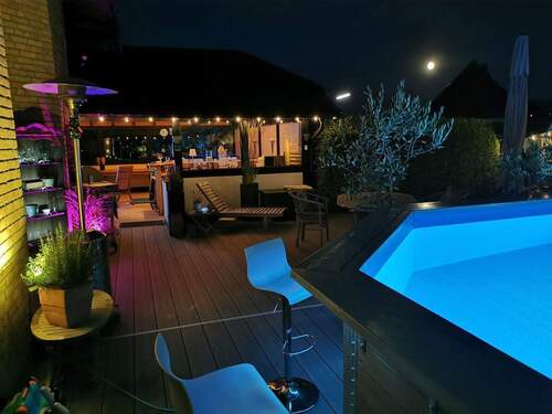 Terrasse (70qm) + Wintergarten - 