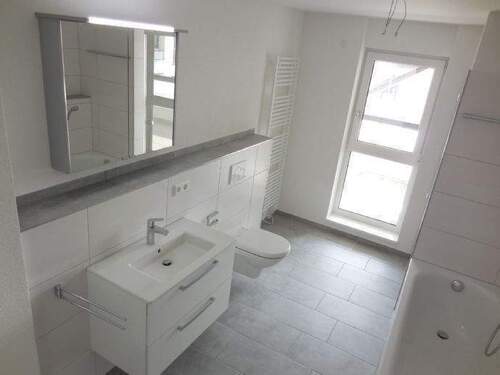 Bild 4 - 4 Zimmer Etagenwohnung zur Miete in Wehr