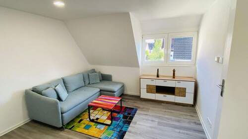 Wohnzimmer - 3 Zimmer Etagenwohnung zur Miete in Uttenreuth