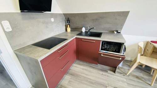 Kochzeile mit Spülmaschine - 