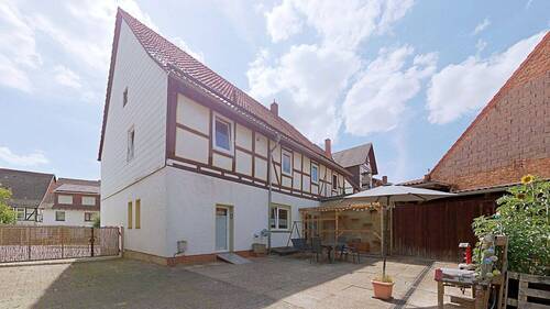 Terrasse - Einfamilienhaus mit 250,40 m&sup2; in Breuna zum Kaufen