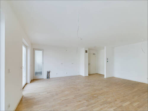 Wohnbereich - 2 Zimmer Etagenwohnung zur Miete in Offenbach