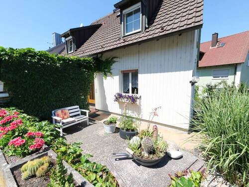 Terrasse im Vorgarten - 