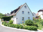 Titelbild Immowelt - Charmantes 2-Familienhaus mit Galerie-Wohnung!