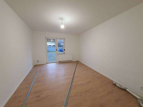 20210102_152347 - 2 Zimmer Etagenwohnung zur Miete in Mönchengladbach