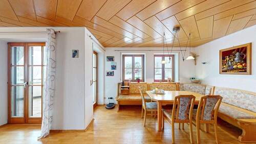 Essbereich - Mehrfamilienhaus, Wohnhaus mit 390,00 m² in Waldburg zum Kaufen