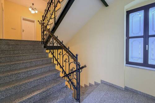 Hausflur Ansicht 04 - 