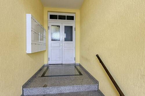 Hausflur Ansicht 02 - 