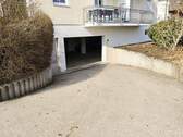 Zufahrt zur Tiefgarage - 