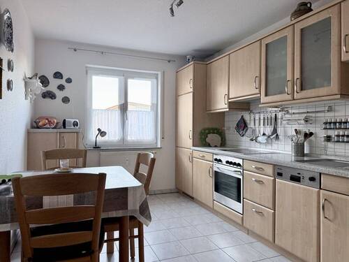 Küche - Helle 3-Zimmer-Wohnung mit überdachtem Balkon