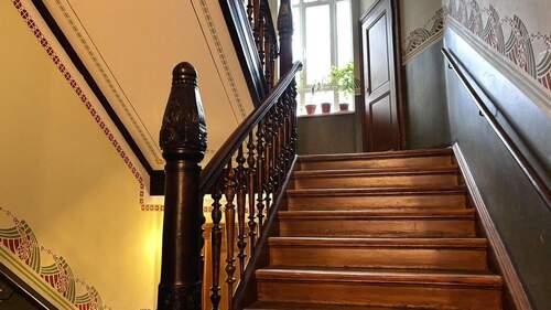 Treppenhaus - 4 Zimmer Etagenwohnung in Leipzig