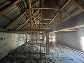 Scheune innen Lagerbereich - 