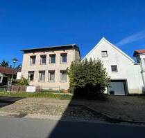 Zweifamilienhaus mit großer Scheune in Colbitz