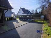 Zufahrt zum Haus - 