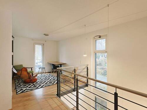 Offenes Galeriezimmer zur Nutzung als Home Office - 