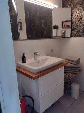 Gäste WC Badmöbel.jpg - 