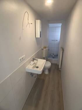Haus 85 I. OG Bad - 