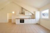 Potenzielle Küche - 80 m² Loft-Wohnung mit Carport & Gartenanteil - Ruhige Lage mit exellenter Anbindung