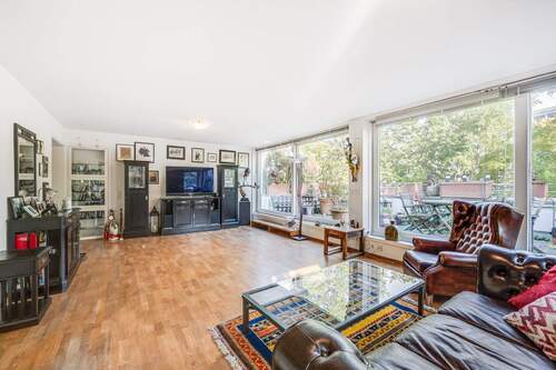 Wohnbereich - 3 Zimmer Etagenwohnung zum Kaufen in München