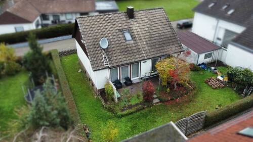 Luftbild - Rückansicht - Kleines Haus in toller Lage von Zell unter Aichelberg