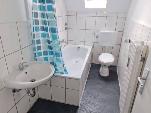 Badezimmer - Etagenwohnung mit 55,00 m² in Duisburg zur Miete