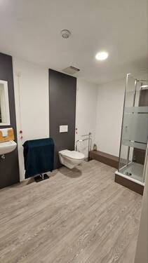 Patienten WC - Büro zur Miete in Düsseldorf