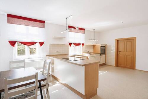 Essbereich und Küche - 8 Zimmer Einfamilienhaus in Milower Land