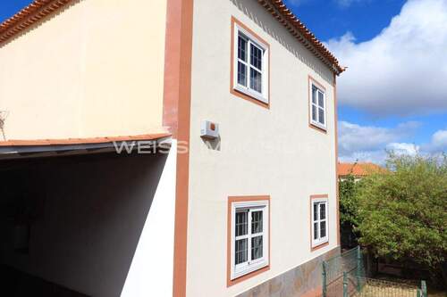 Die Villa in der Außenansicht - 