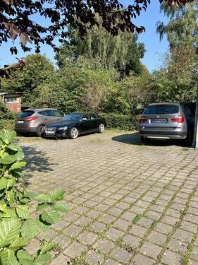 Parkplätze - Gewerbeobjekt (Büro, Produktion, Verkauf) in Stockelsdorf zum Kaufen