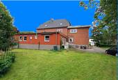 Hausansicht hinten.jpg - 5 Zimmer Etagenwohnung in Oldenburg in Holstein
