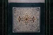 Mosaik im Treppenhaus - 