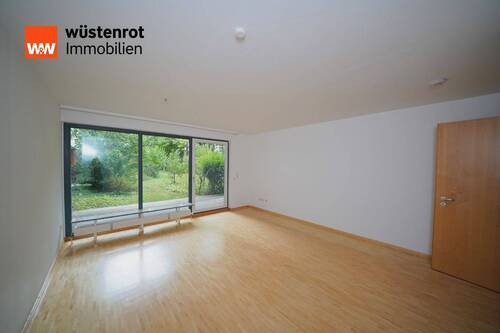 Wohnen - Barrierearme 2-Zimmerwohnung mit Terrasse in ruhiger Innenhoflage am Stiglmaierplatz