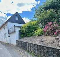 KINHEIM - KINDEL !!! Sanierungsobjekt mit großem Grundstück !!!