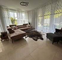 Offene und großzügige 3,5-Zimmer-Wohnung mit Garten & Kamin - Niefern-Öschelbronn