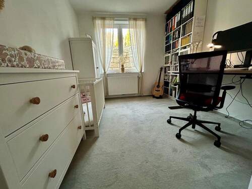 Kinderzimmer/Büro - 