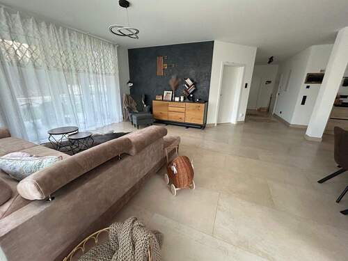 Wohnzimmer - 3 Zimmer Etagenwohnung in Niefern-Öschelbronn