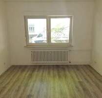 Renovierte 3-Zimmer-Wohnung im Erdgeschoss zu vermieten! 1 Nettokaltmiete frei (2.Monat) - Duisburg Bruckhausen