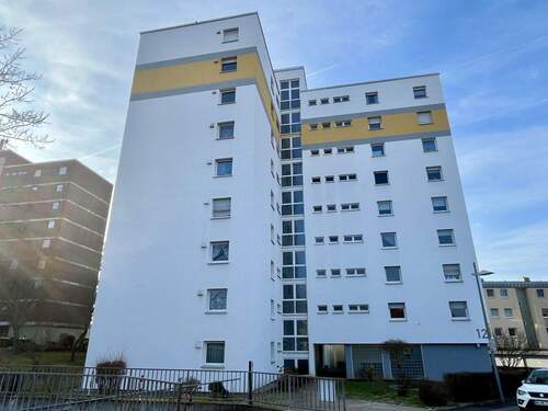 Außenansicht - Energetisch sanierte 2-Zimmer-Wohnung