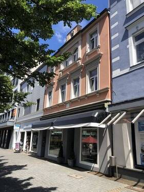 Außenansicht vom Wohn- und Geschäftshaus - 7 Zimmer Reihenmittelhaus zum Kaufen in Gummersbach