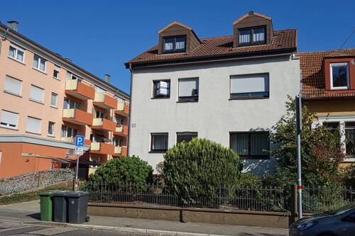 Straßen-Ansicht - Sofort beziehbar: 2-Zi.-ETW mit Einbauküche in Ettlingen